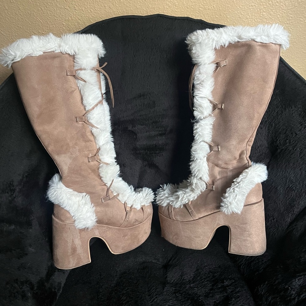 Women's Tan Faux Fur Platform Boots